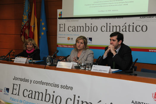 El ciclo de conferencias sobre cambio climático del CEU y del Ayuntamiento de Valencia se celebran en Salón de Actos del Palacio de Colomina.