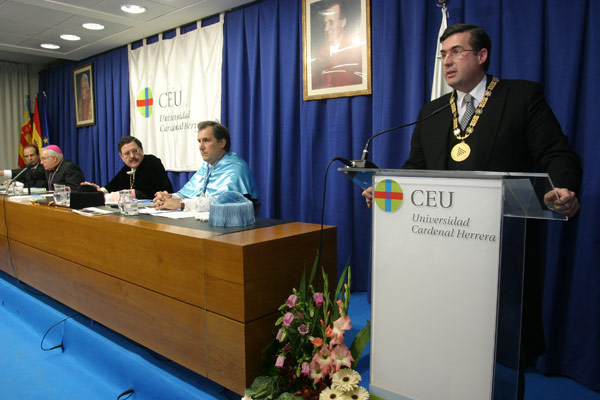 Alfredo Dagnino, Gran Canciller de la Universidad CEU Cardenal Herrera.
