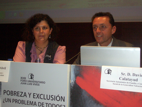 Ruth Abril y David Calatayud durante su intervención en el Foro Juan Luis Vives.