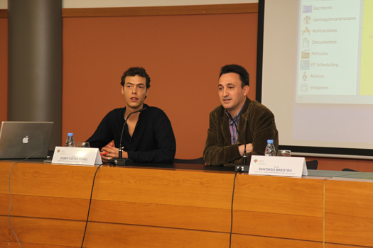 Josep Císter, ex alumno de Comunicación Audiovisual de la Universidad CEU Cardenal Herrera, durante su intervención.