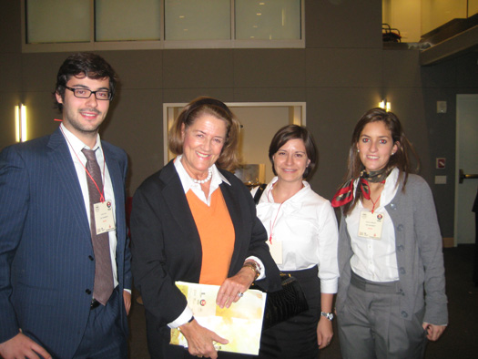 El equipo de la CEU UCH con la princesa Monika zu Lowenstein, presidenta de Helsinki-España y organizadora del evento.