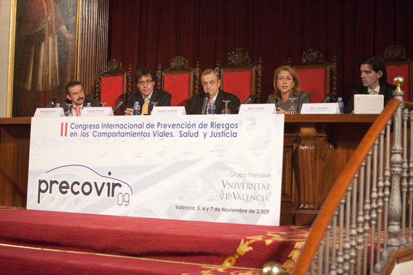 José Luis Torró, VIcente Herranz, Antonio Sanfeliu, Rosa Visiedo y José Manuel Amiguet durante su intervención en el II Congreso Precovir 09.