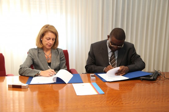 La CEU-UCH y la Universidad de Kara firman un acuerdo de colaboración