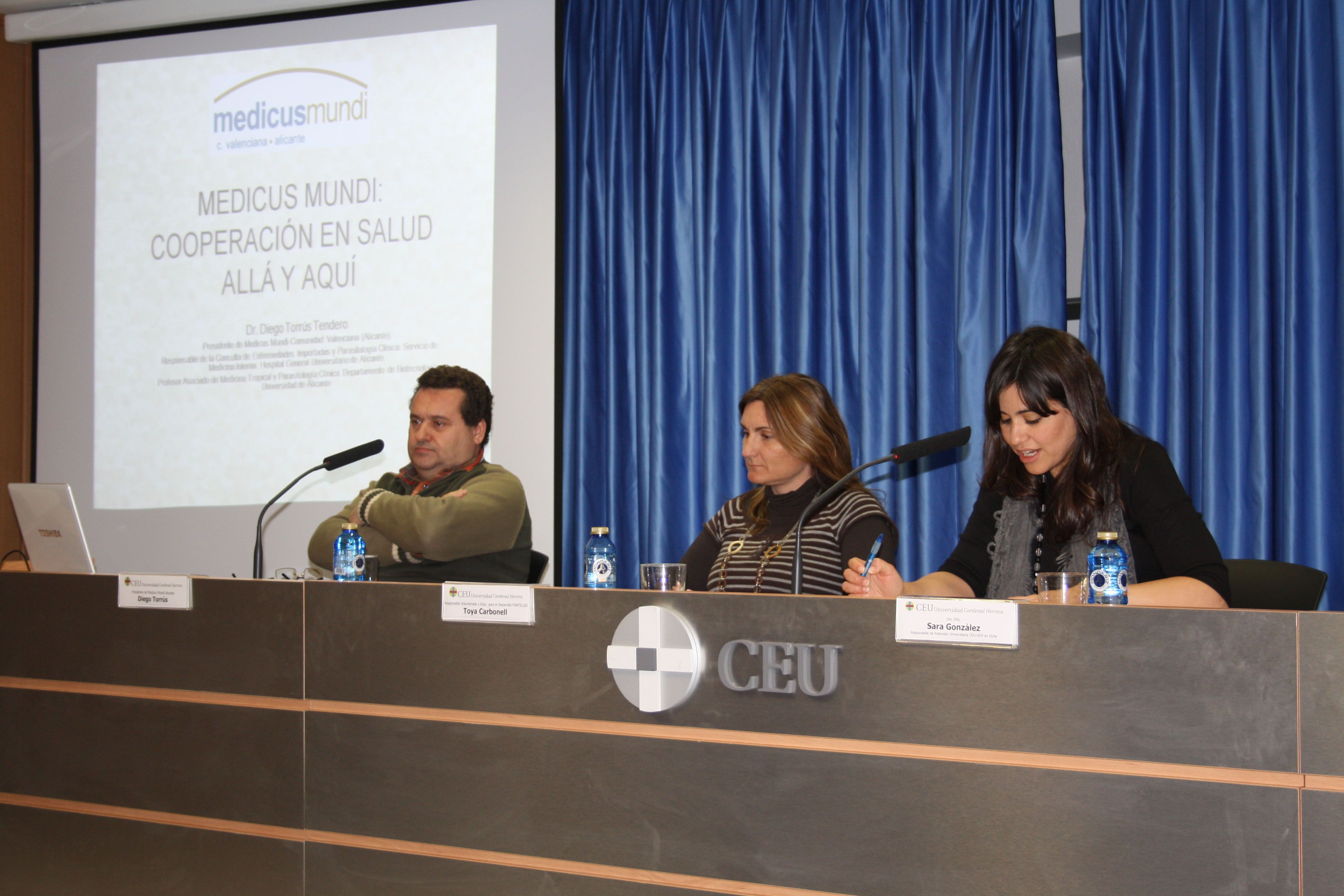 La CEU-UCH en Elche celebró las primeras jornadas sobre Universidad y Solidaridad