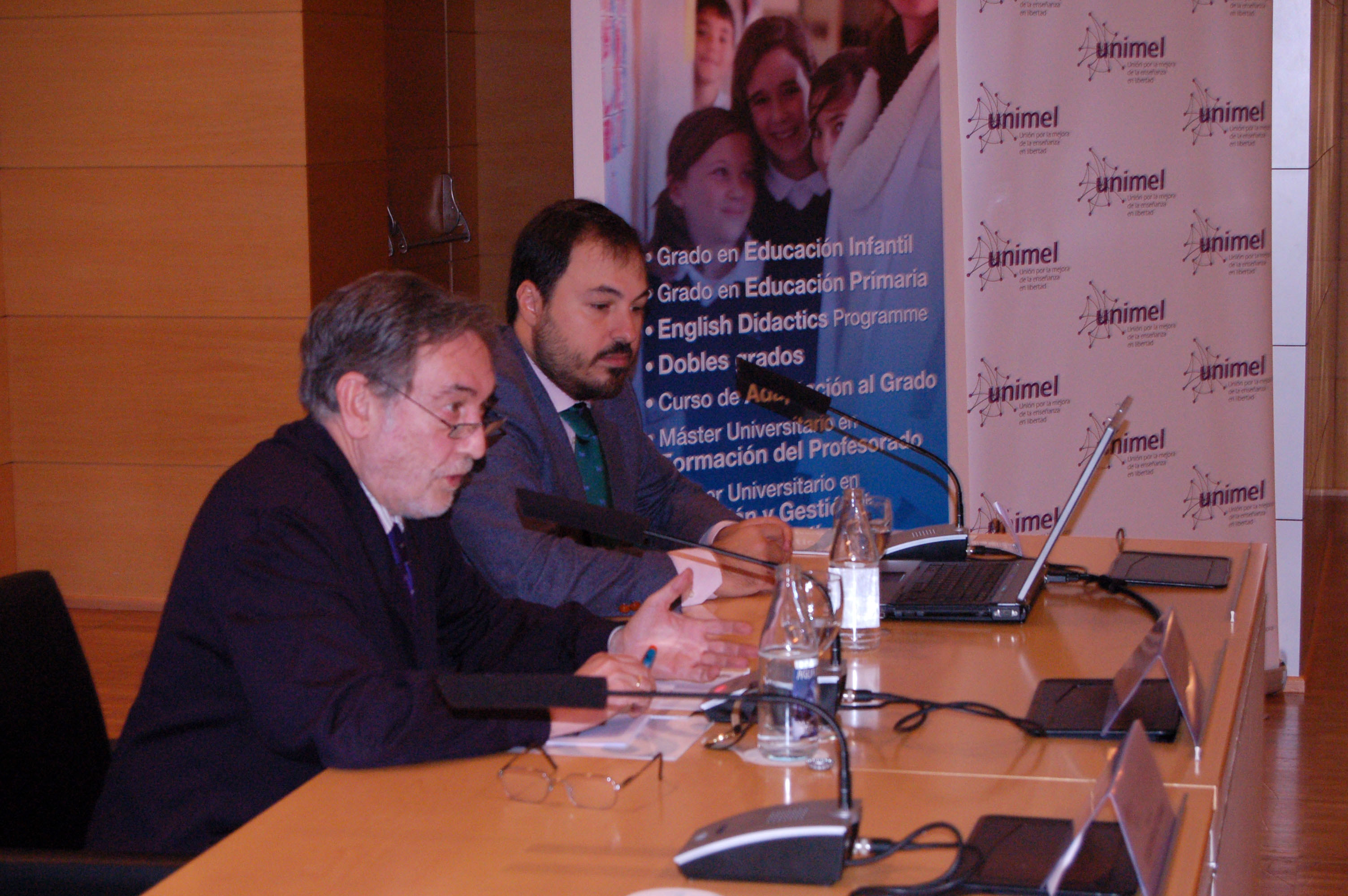 Eugenio-Nasarre-imparte conferencia reforma-educacion en master direccion centros CEU-UCH