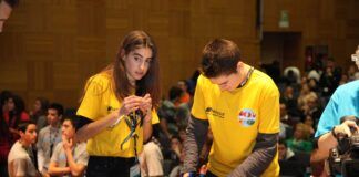 Más de 200 escolares han participado en el campeonato de robótica y ciencia First Lego League Valencia, impulsado por la Universidad CEU Cardenal Herrera
