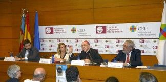 El arzobispo de Valencia y la rectora de la CEU-UCH presentan el libro “Conjugando Ciencia y Fe. Argumentos en el año de la fe”