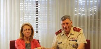 La CEU-UCH y el Cuartel General de Bétera colaborarán en la investigación, formación y difusión de la cultura de defensa