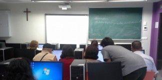Elche Acoge organiza un curso de búsqueda de empleo por internet para inmigrantes en la CEU-UCH