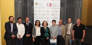 La Dra. Veses, experta en microbiología de la CEU-UCH, defiende la necesidad de “seguir sumando esfuerzos en el desarrollo de vacunas y tratamientos” para el ébola