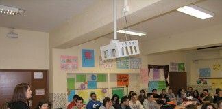 La CEU-UCH de Elche pone en marcha un programa para capacitar en inglés y valenciano a los alumnos de Magisterio