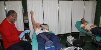 Alumnos y profesores de la CEU-UCH de Elche donan sangre al Centro de Transfusión de la Comunidad Valenciana