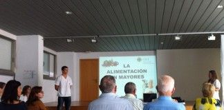 Profesores de Enfermería de la CEU-UCH impartirán talleres de prevención de la salud a personas mayores de Elche