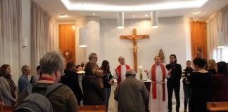 La CEU-UCH ha acogido un Encuentro de Oración por los coptos martirizados