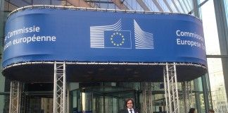 Un profesor de la CEU-UCH de Elche imparte un seminario en la Comisión Europea sobre fiscalidad de la energía para los biocombustibles