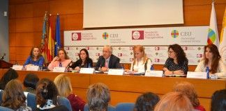 Políticas valencianas debaten en la CEU-UCH sobre la brecha salarial