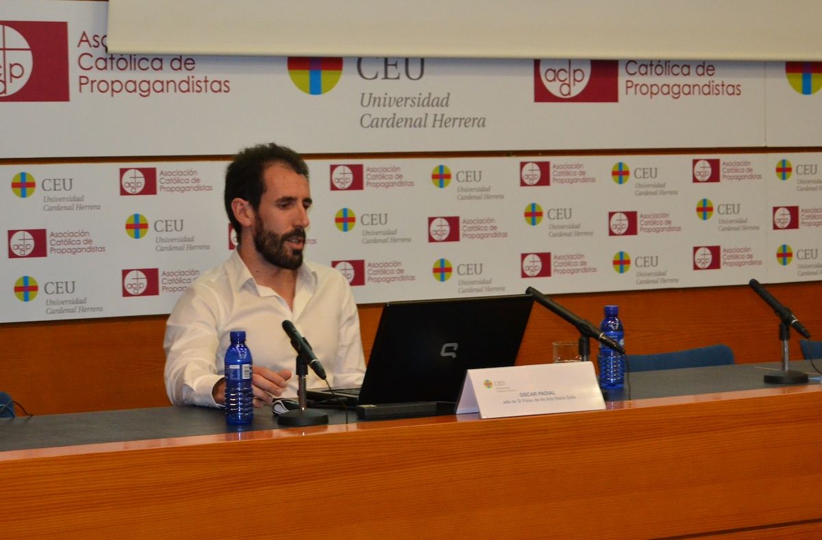 Óscar Padial, en la sesión sobre ciberseguridad en empresas organizada por la CEU-UCH e ISACA Valencia.