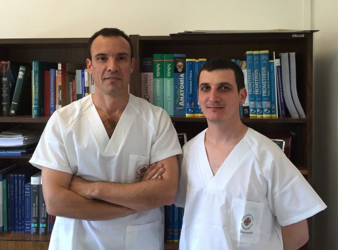 Los investigadores de la CEU-UCH Juan Francisco Lisón, vicedecano de Medicine, y Pablo Salvador, profesor del Grado en Fisioterapia.