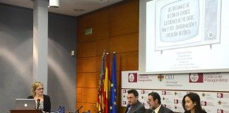 Analizan los orígenes de la ficción televisiva en España, a partir de la producción propia de TVE de los años 60 y 70 La profesora de Comunicación Audiovisual de la CEU-UCH Elvira Canós, durante la defensa de su tesis doctoral.
