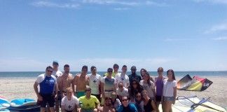Alumnos de Magisterio de la CEU-UCH de Elche utilizan el windsurf como herramienta pedagógica