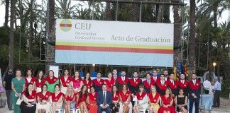 La CEU-UCH de Elche ha graduado a 300 alumnos de Derecho, Dirección de Empresas, Enfermería, Fisioterapia y Magisterio