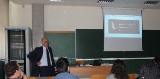 Dos profesores de la King’s College London abordan los últimos avances en Endodoncia en una sesión con alumnos de Grado y Posgrado en Odontología de la CEU-UCH