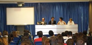 Más de 300 alumnos se inscriben en el curso de la CEU-UCH de Elche de Capacitació para la enseñanza en Valenciano