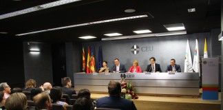 La Universidad CEU Cardenal Herrera estudia ampliar la oferta de grado y posgrado en Elche