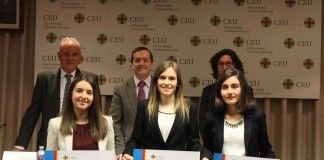 Farmacia de la CEU-UCH reconoce los mejores Trabajos Fin de Grado en el Día de la Patrona