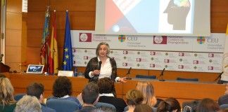 Expertos analizan en la CEU-UCH la educación durante la adolescencia