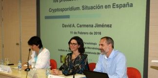La CEU-UCH de Castellón acoge una charla sobre la parasitosis y su repercusión en la salud pública y veterinaria