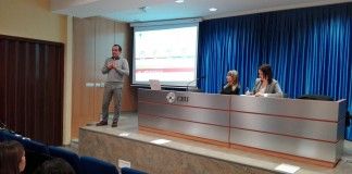Expertos en Educación muestran las salidas profesionales a estudiantes de Magisterio de la CEU-UCH de Elche