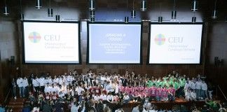 Los colegios Domus y La Purísima Franciscanas, ganadores del campeonato de robótica First Lego League Valencia, que organiza por quinto año consecutivo la CEU-UCH