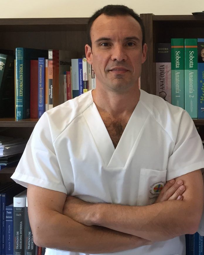 El profesor de la CEU-UCH Juan Francisco Lisón, miembro del equipo investigador.