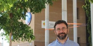 El profesor de la CEU-UCH Jaume V. Jordá, presidente de la Asociación Valenciana de Historia de la Veterinaria
