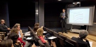 Referentes de la economía española participan en los Encuentros Prometeo del CEU