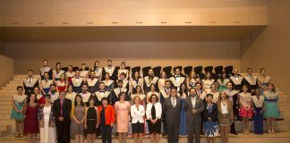El CEU de Castellón celebra el acto de graduación de su sexta promoción de enfermeros