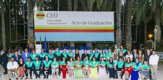 El CEU de Elche gradúa a 400 alumnos de Derecho, Dirección de Empresas, Enfermería, Fisioterapia y Magisterio