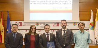 Una tesis defendida en la CEU-UCH mejora el rendimiento de las líneas de fabricación de la planta de Ford en Almussafes Los miembros del tribunal junto al autor y al director de la tesis. De izquierda a derecha, Ubaldo Pineda, Nuria Rosillo, Eduardo García Magraner, Nicolás Montes y Luis Gracia Calandín.