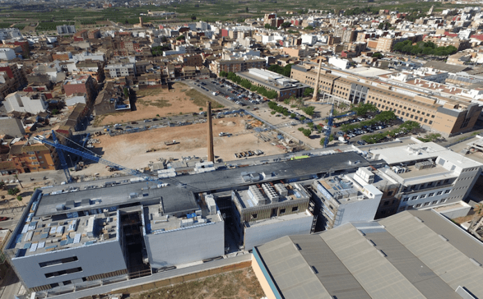 Vista aérea del campus de la CEU-UCH en Alfara del Patriarca, con las nuevas instalaciones de la Facultad de Ciencias de la Salud.