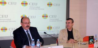 Lorenzo Silva y el Jefe de la Comandancia de la Guardia Civil de Castellón analizan la violencia y la novela negra