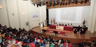 La rectora destaca, en la apertura del curso, que la Universidad ha aumentado un 23% el número de alumnos en los últimos cuatro años