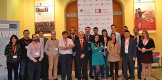 Energía eólica: el IDIT reúne a expertos europeos para compartir soluciones frente a la erosión temprana de los aerogeneradores En el centro, el vicerrector de Investigación de la CEU-UCH, Ignacio Pérez, y el director del IDIT-CEU, Fernando Sánchez, junto a los expertos europeos participantes hoy en la jornada sobre nuevos materiales para el sector eólico.