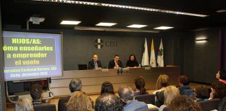«Escuela de padres» en el CEU: las claves para educar adolescentes
