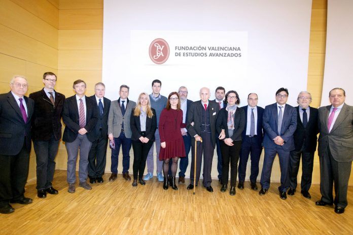 Ponentes y organizadores de la Jornada sobre Sarcomas, hoy en Valencia. Foto: Eva Ripoll (FVEA).