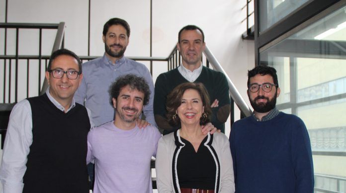 En la imagen, abajo, José Miguel Soria (CEU-UCH), Xavier Cortés (Hospital Sagunto), Rosa Baño (UV) y Ausiàs Cebolla (UV); arriba, Rafael González (CEU-UCH) y Juan Francisco Lisón (CEU-UCH).