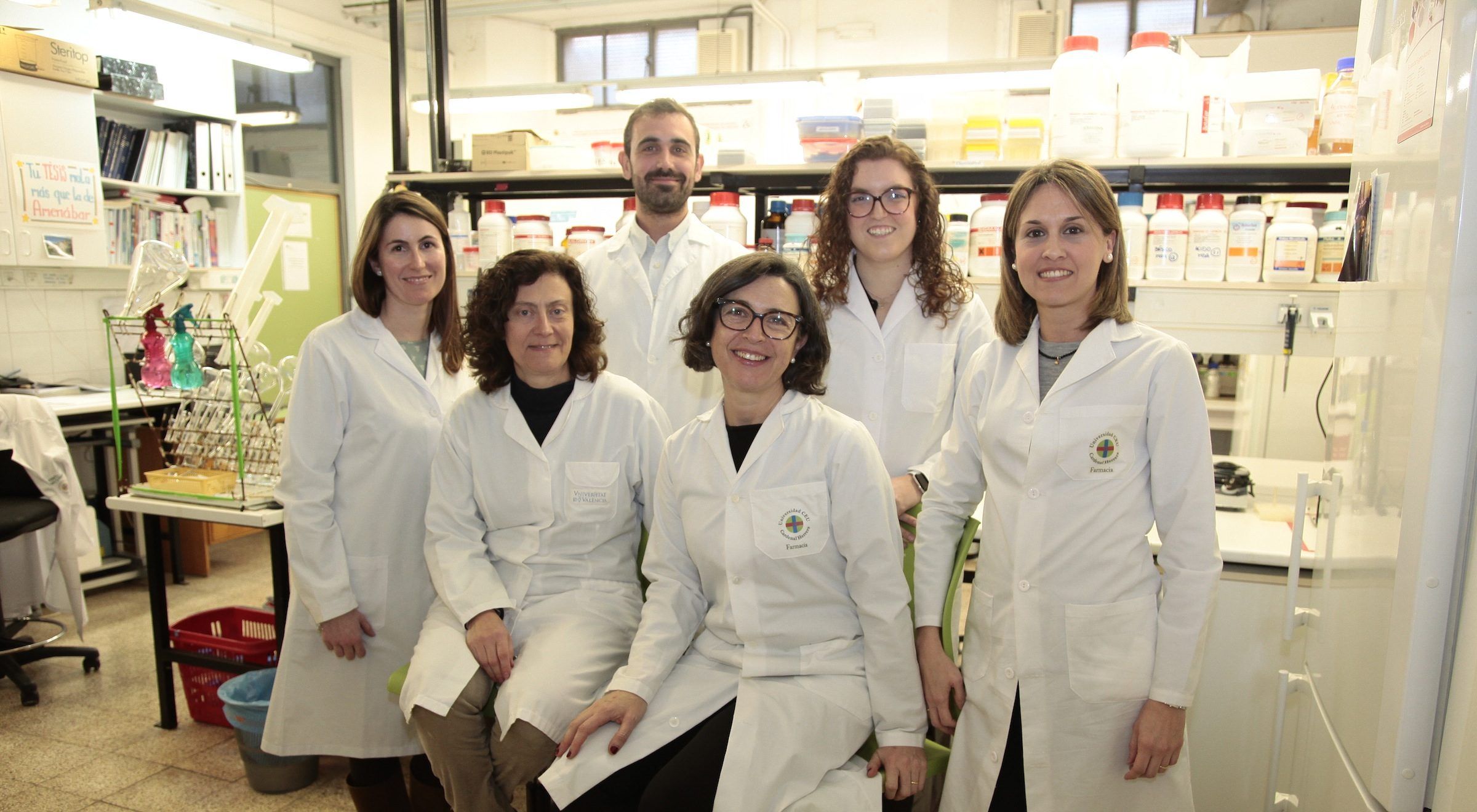 Investigadores de la CEU-UCH y miembros del equipo autor del estudio sobre administración transdérmica de memantina.