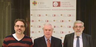 Javier Rupérez habla en el CEU de la presidencia de Trump y su influencia en las relaciones internacionales