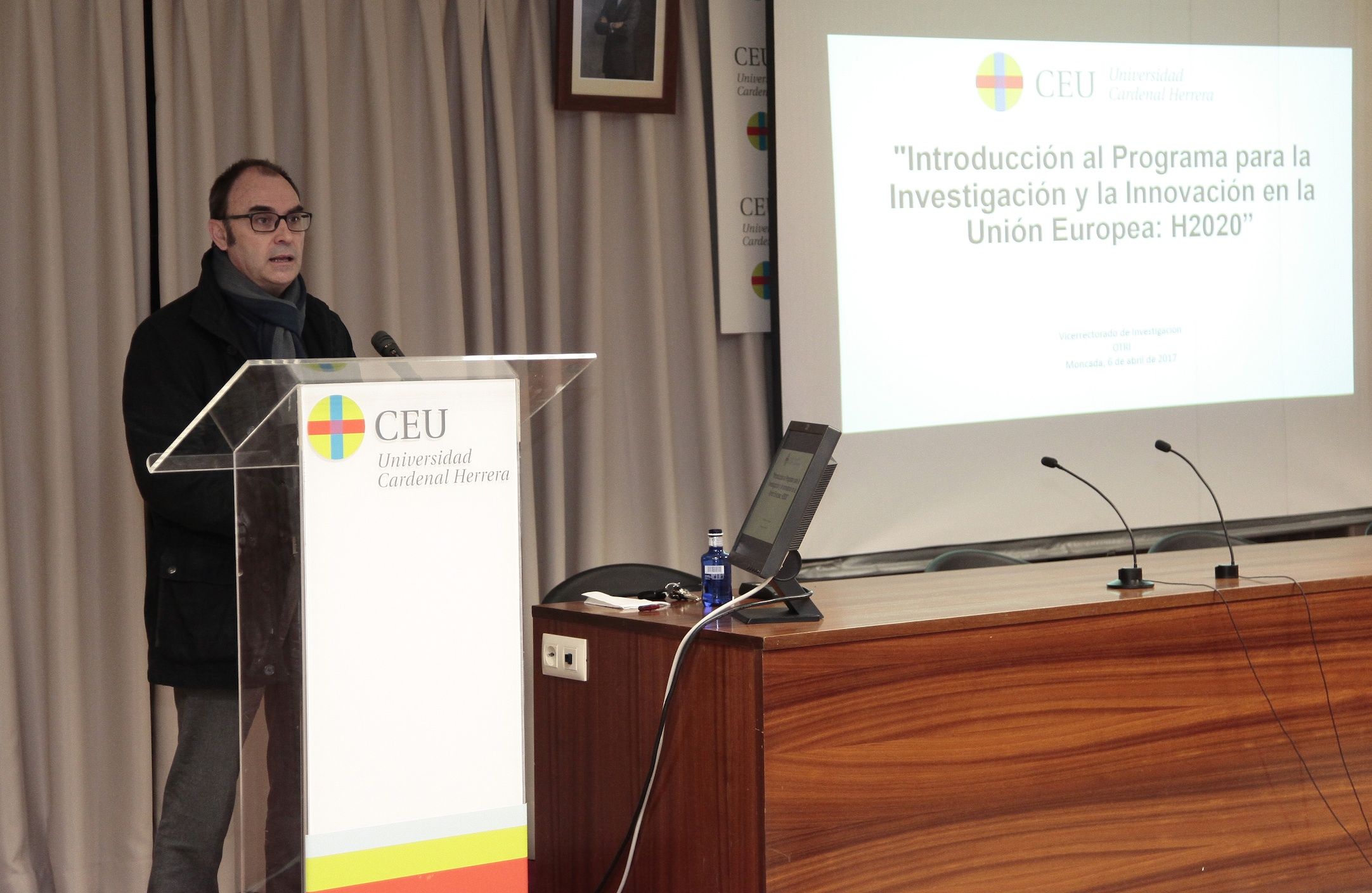 El vicerrector de Investigación del CEU-UCH, Ignacio Pérez Roger, en la presentación de la sesión informativa sobre el Programa H2020.