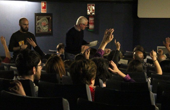 Sesión de recogida de datos para la investigación del Grupo GIDYC del CEU, con Miguel Ángel Font (director del corto) y Josep Solves (investigador principal).